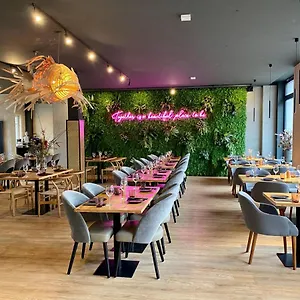Emily Neue Messe Hotel Leipzig